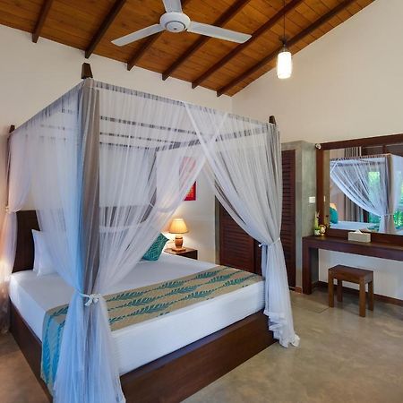 Ballarat Luxury Villa - Hikkaduwa Bagian luar foto