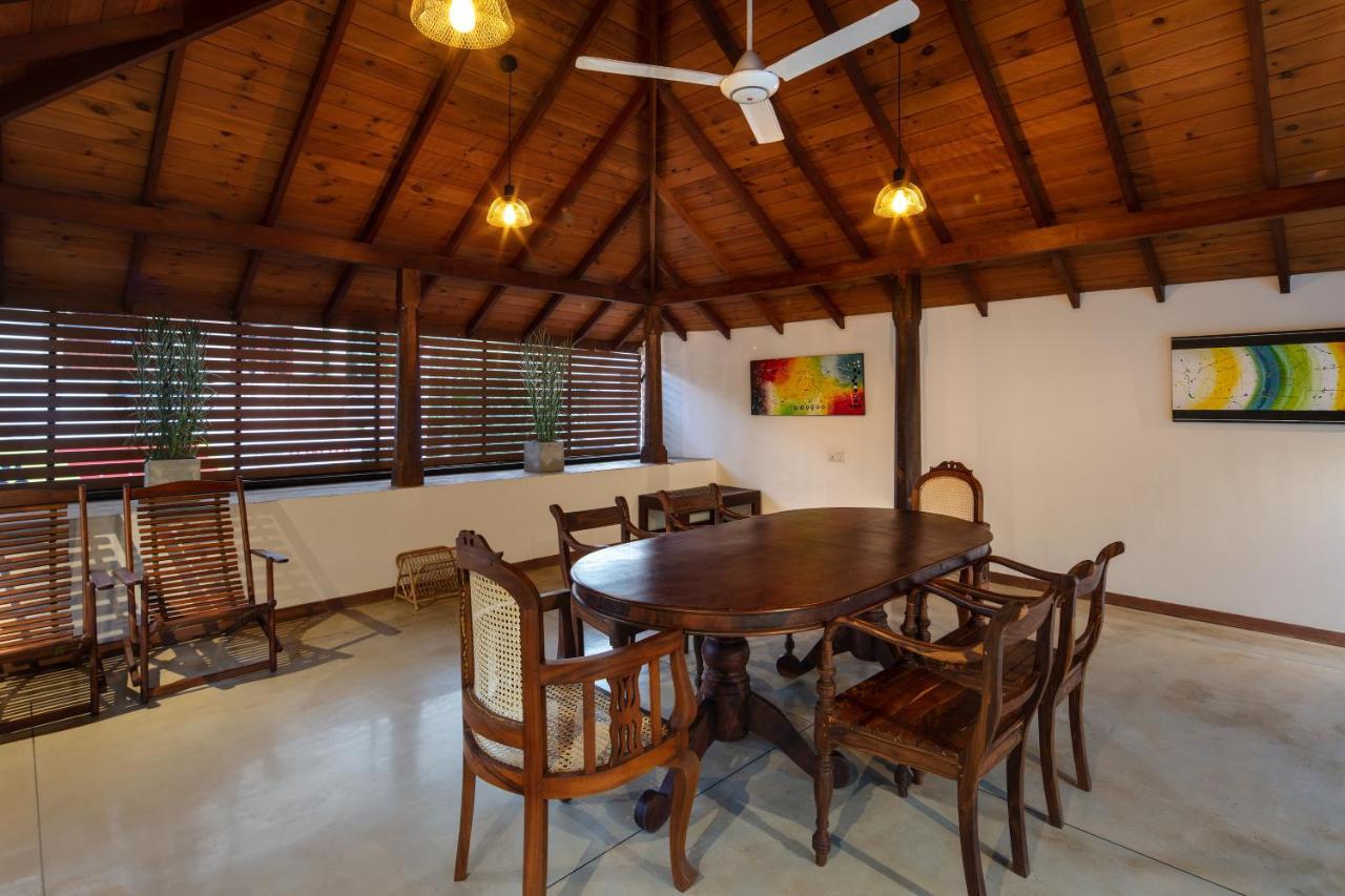 Ballarat Luxury Villa - Hikkaduwa Bagian luar foto