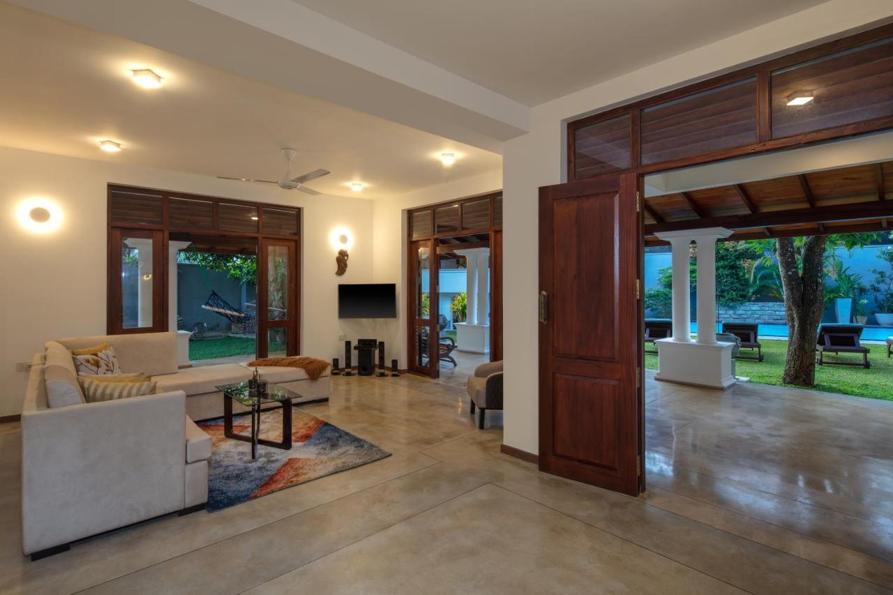 Ballarat Luxury Villa - Hikkaduwa Bagian luar foto