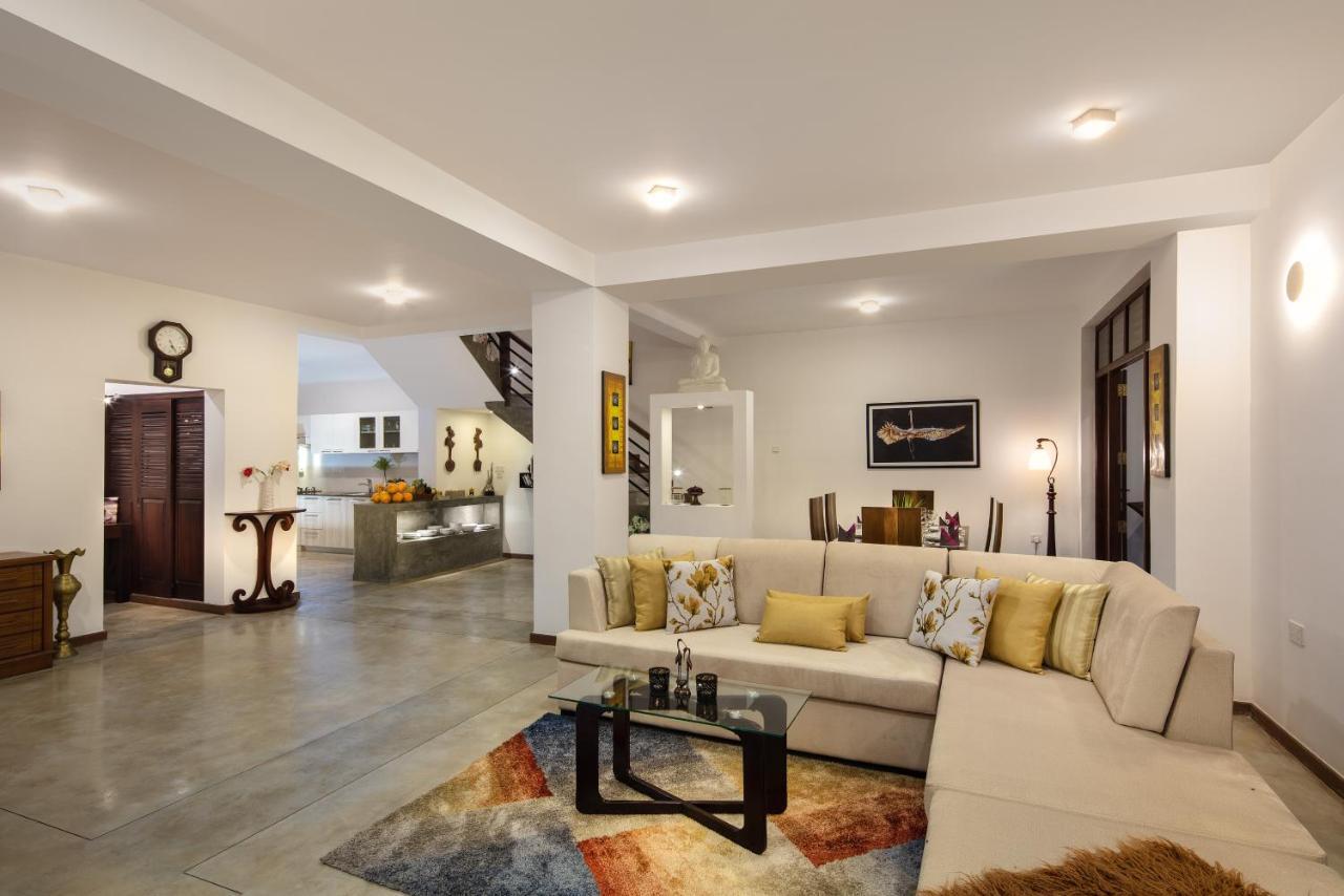 Ballarat Luxury Villa - Hikkaduwa Bagian luar foto